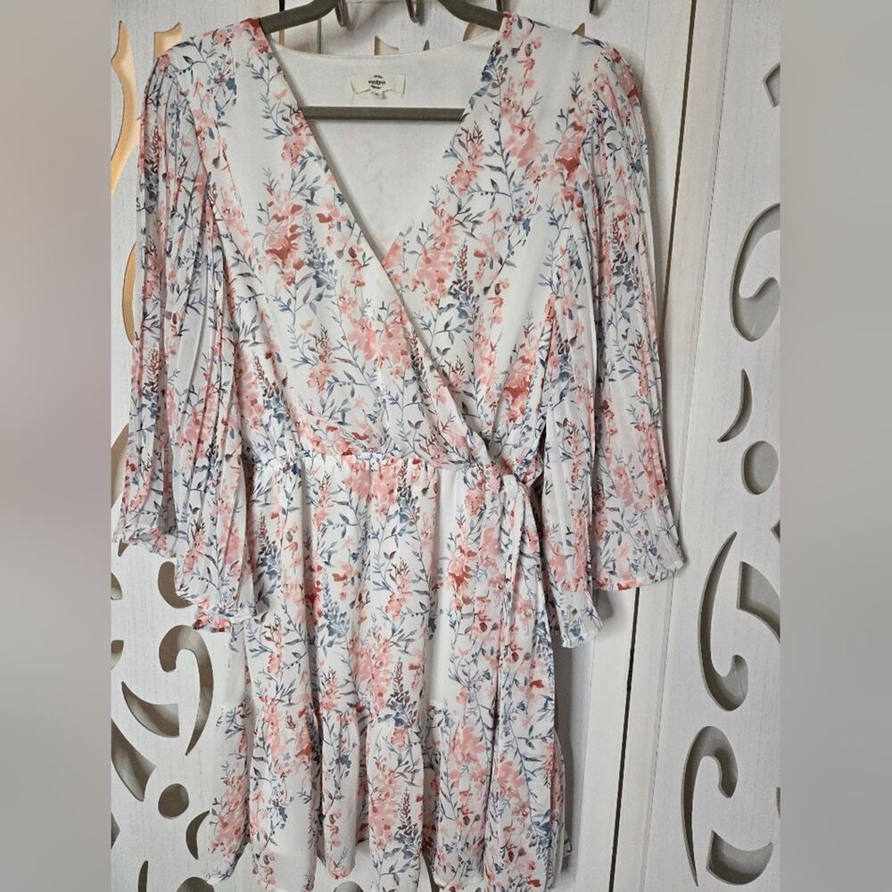 Entro Floral Wrap Dress Small V-Neck Bell Sleeve Lined Boho Mini White Pink